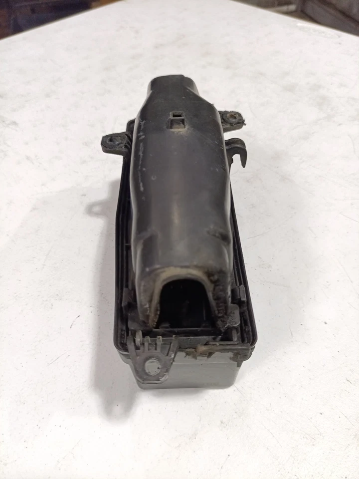 1984 1985 Toyota Celica RA64 RA65 22RE main fuse box relay assembly OEM  - Image 4 of 4