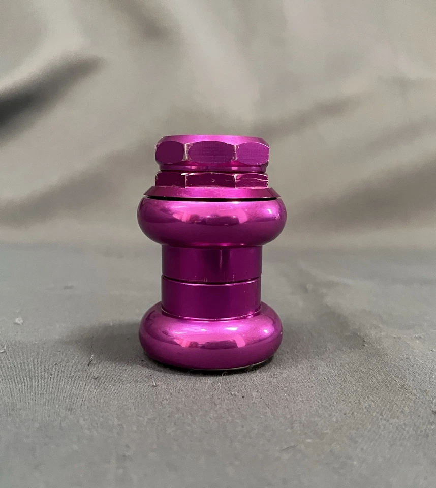 Chris King GripNut fone de ouvido sem logotipo 1" rosca 3D violeta 110g - Imagem 2 de 4