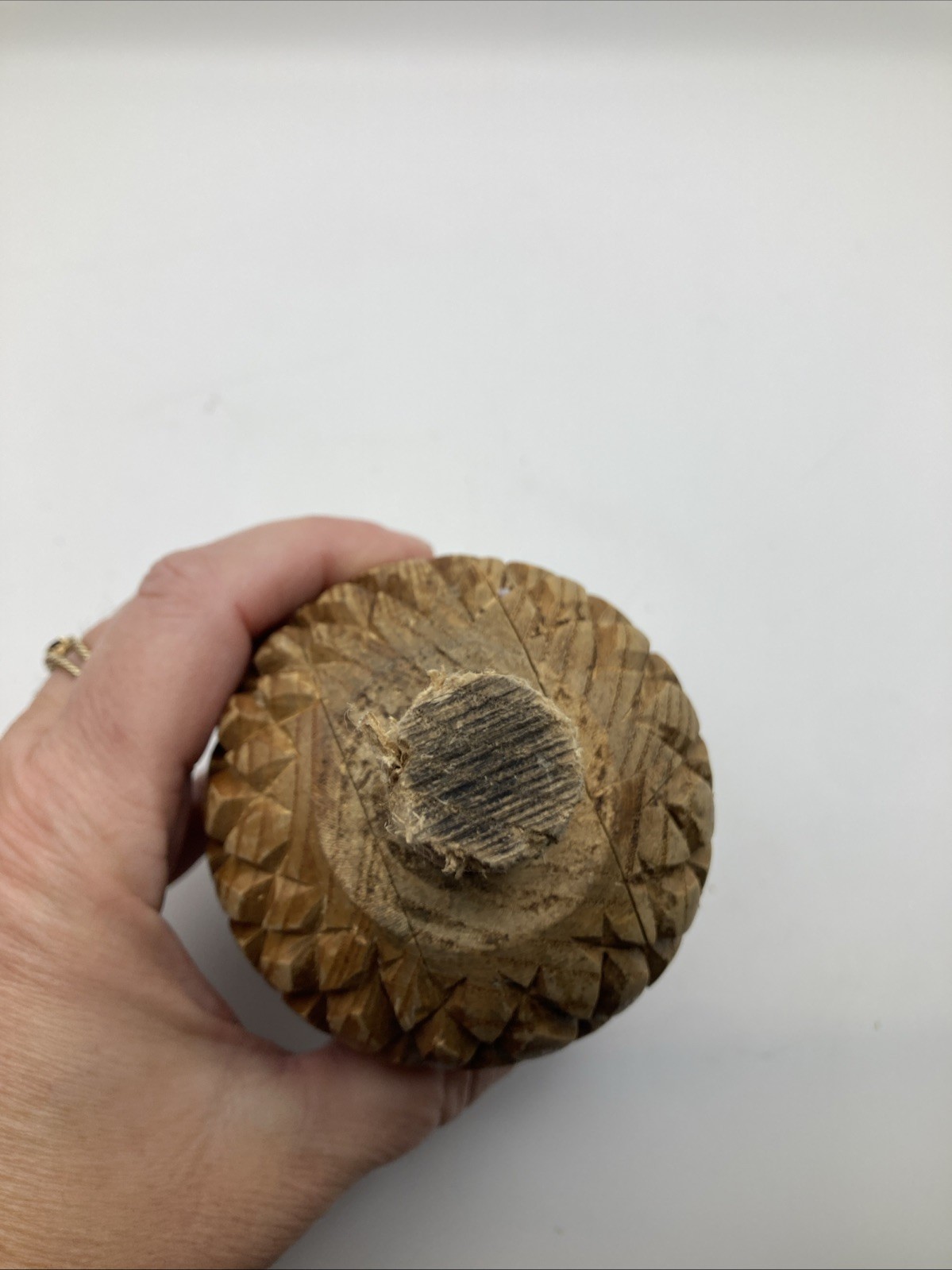 VINTAGE CARVED Acorn Pair WOODEN Bed Post Finials Or Fall Decor Wood Large