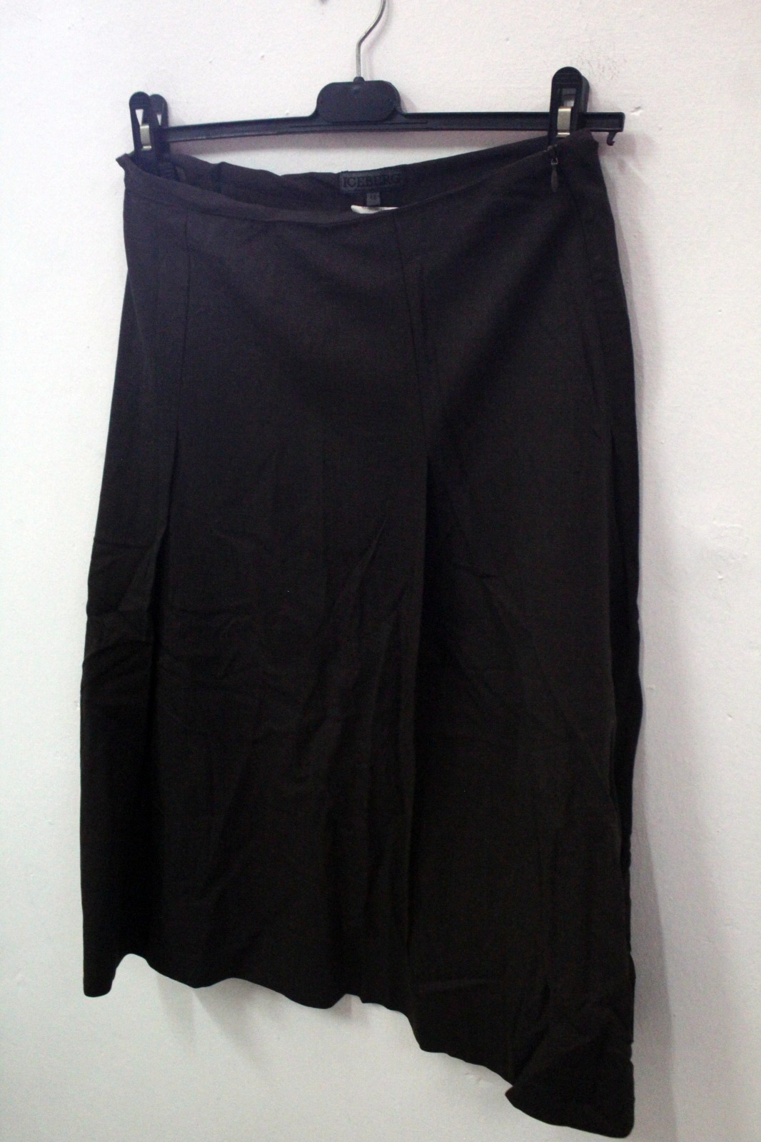 Gonna nera donna ICEBERG taglia 42 lana vergine elasticizzata Made in Italy chic