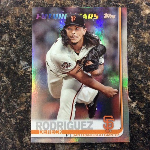 2019 Topps - Future Stars Dereck Rodriguez #4 Rainbow Foil