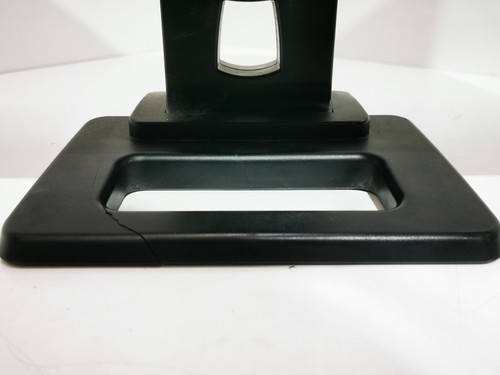 ViewSonic TD2420 23.5" Monitor - 1x VGA / 1x DVI / 1x HDMI - Picture 7 of 11