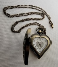 Ladies Brass Heart Shaped Gold Tone White Glitter Dial Pendant Pocket Watch I9