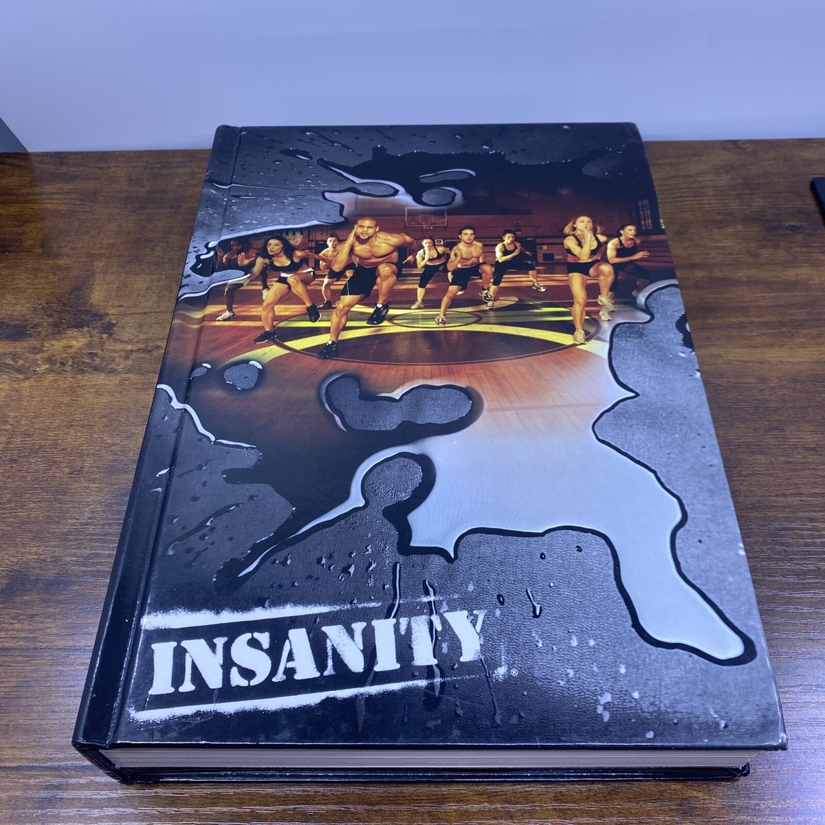 Insanity Workout (10 Disc) CIB beach body Good