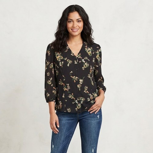 CAbi Black Floral Ovation Blouse NWT Size Small Style 4534