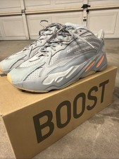 yeezy boost 700 inertia box EG7597 Adidas [USED] The shoe’s signature chunky midsole is equipped with full Scatola Yeezy - Adidas yeezy