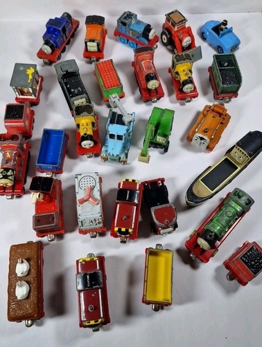 Thomas and Friends Diecast Metal Magnetic Train Set Lot x 28 (Heavy Play)
