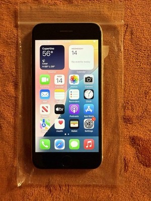 Apple iPhone SE 2nd Generation (Unlocked) iOS Smartphone White 64GB 4.7'' Display