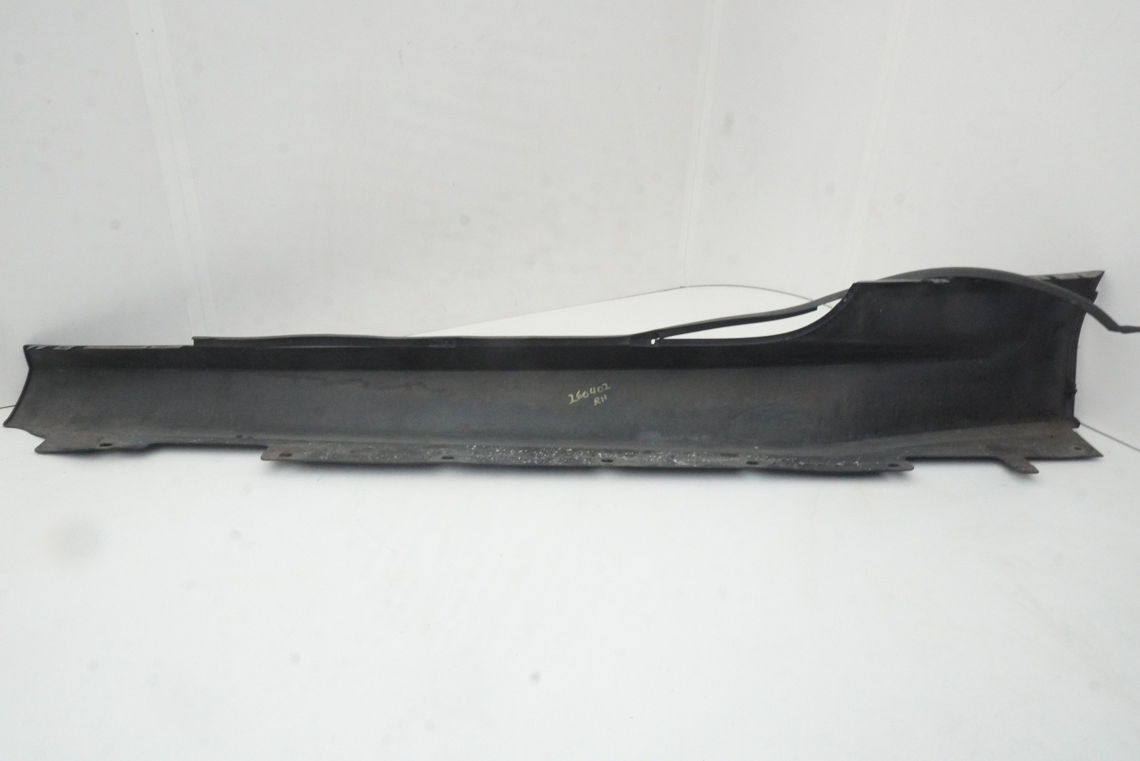 Right Rocker Panel Side Skirt Trim Sill CG4310608AB Aston Martin DB9 2013-17