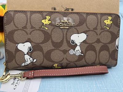 COACH x PEANUTS Long Zip around Wallet Snoopy Woodstock Khaki Signature F/S | eBay COACH x PEANUTS Long Zip around Wallet Snoopy Woodstock Khaki Signature F/S | eBay