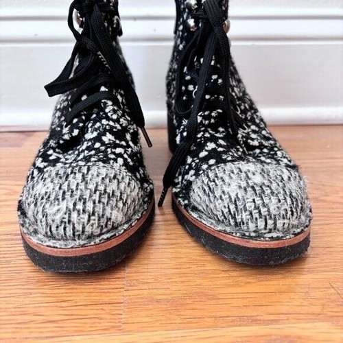CHANEL 2014 Interlocking CC Logo Tweed Combat Boots Black Size 35 - Picture 6 of 13