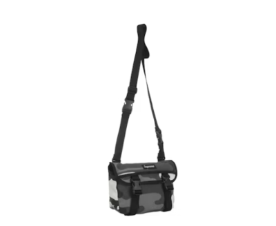 kk様⭐︎Supreme 25SS Mini Messenger Bag Supreme Mini Messenger Bag SS25 | Urban Outfitters