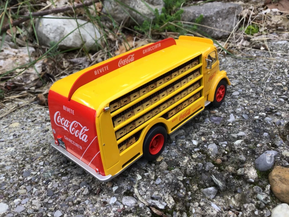 Camion d'Epoca Vintage Truck Bianchi Civis Coca Cola Die Cast Model 1/43 - Immagine 3 di 4