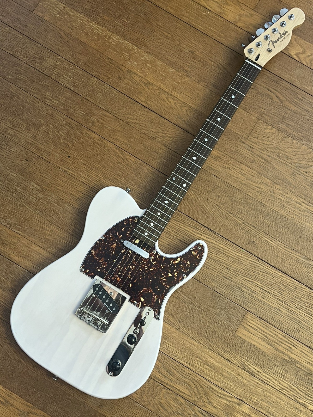 TELECASTER TRANSPARENT MARY KAYE WHITE TORTOISE SEYMOUR DUNCAN FENDER SPECS