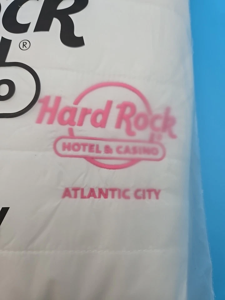 Hard Rock Hotel & Casino Atlantic City White Puffer Jacket NWT Size 3XL - Image 2 of 4