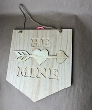 Mondo Llama Be Mine Hanging Wood Sign Banner/Pennant 11" x 10" x .4"