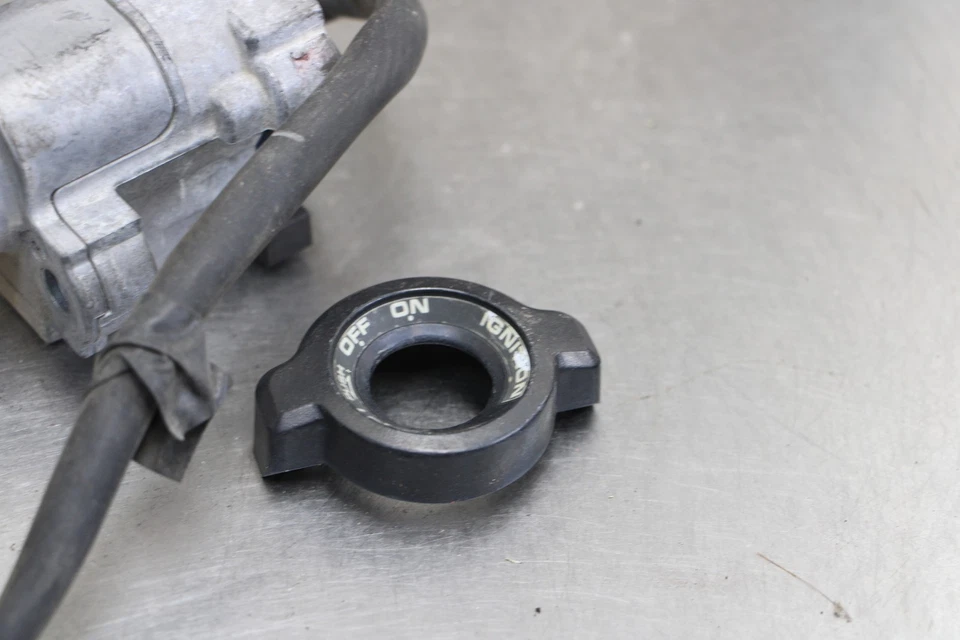 00-01 HONDA INTERCEPTOR 800 VFR800 IGNITION LOCK W KEY - Image 2 of 4