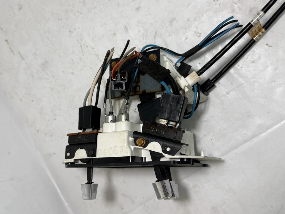 Ford Fairmont Mustang 80 Calefacción Climatizador Control de Temperatura CONGELACIÓN con Cable Fabricante de Equipo Original Foto 4 de 4