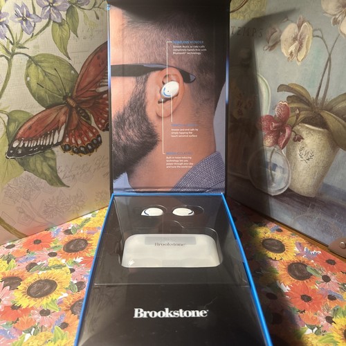 Brookstone Touch Power Two EARBUDS Bulit-in Powerbank Dual Charging 12hrs Play - Picture 6 of 13