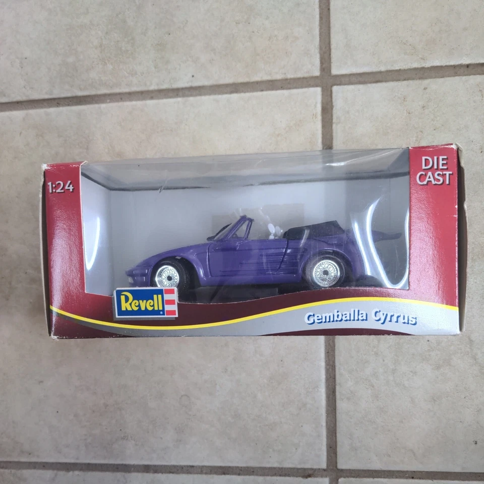 1992 Revell Porsche 930 Turbo Gemballa Cyrrus Purple 1/24 Scale DieCast Model - Image 2 of 4