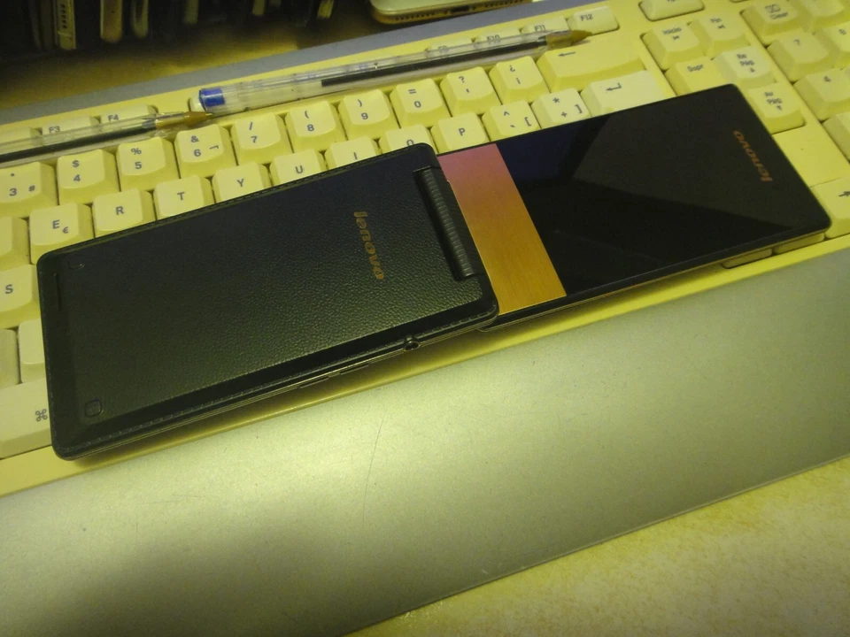 Lenovo A588t dual sim libre buen estado super raro España - Imagen 4 de 4