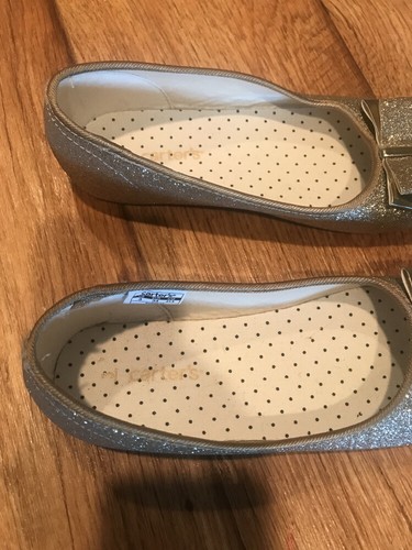 Girls New Carters Shoes Size 3 - Picture 5 of 11