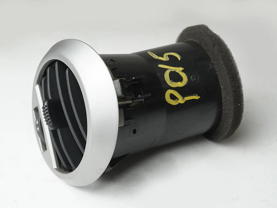 2005 - 2008 Suzuki Reno Ac Heater Hvac Grille Air Vent Dashboard Front 96554907 Foto 3 de 4