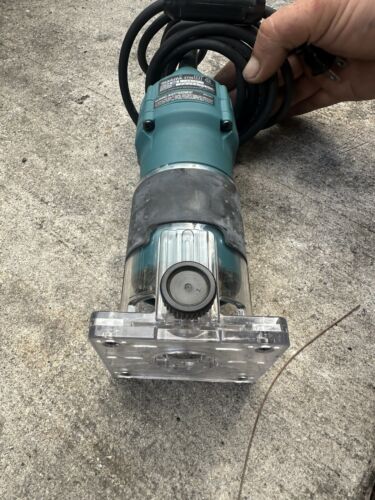Makita 3709 1/4-Inch 4.0-Amp Laminate Trimmer - Picture 3 of 9