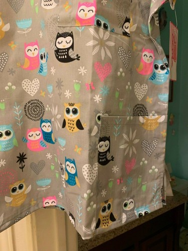 SCRUB TOP SIZES: XS, S, M, L, XL COLORFUL OWLS NWT NURSE MEDICAL UNIFORM CNA OWL - Picture 11 of 17