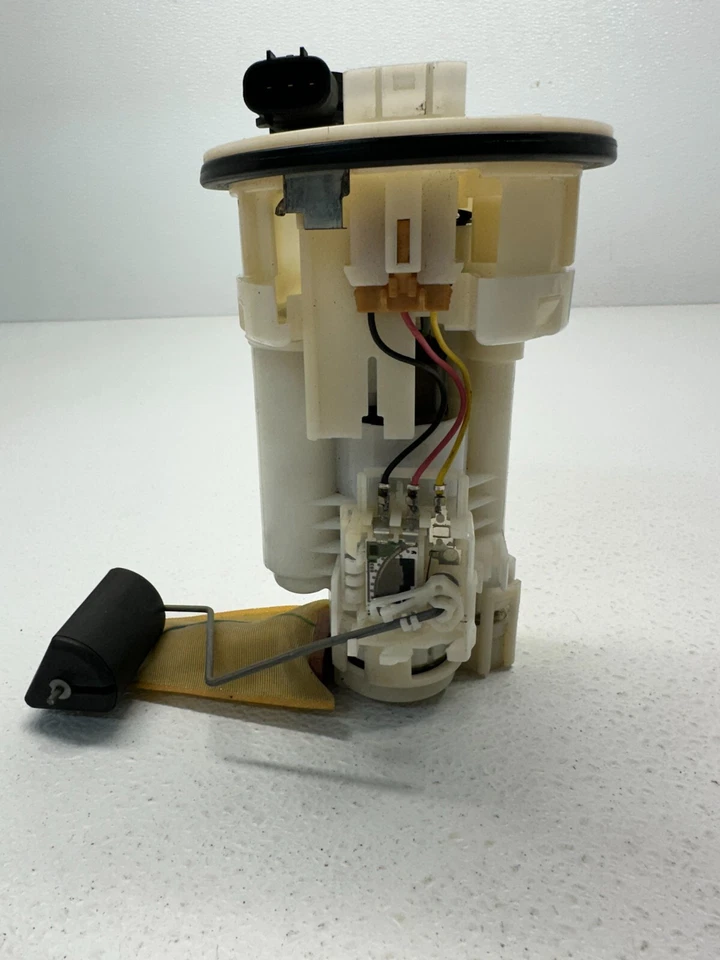 2007-2011 LEXUS ES350 ГАЗОВЫЙ ТОПЛИВНЫЙ НАСОС И УРОВЕНЬ ОТПРАВИТЕЛЯ В СБОРЕ 7702033160 OEM - Изображение 2 из 4