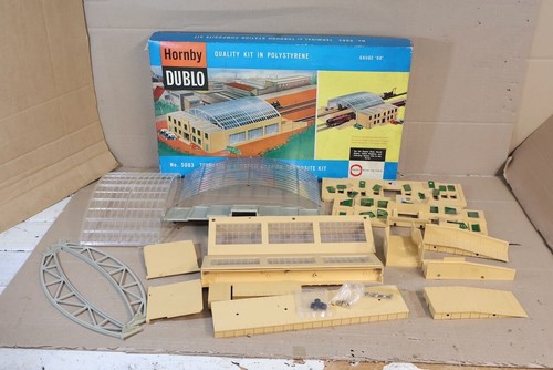 KIT COMPOSITE HORNBY DUBLO 5083 TERMINUS ou station traversante en boîte om - Photo 2 sur 24
