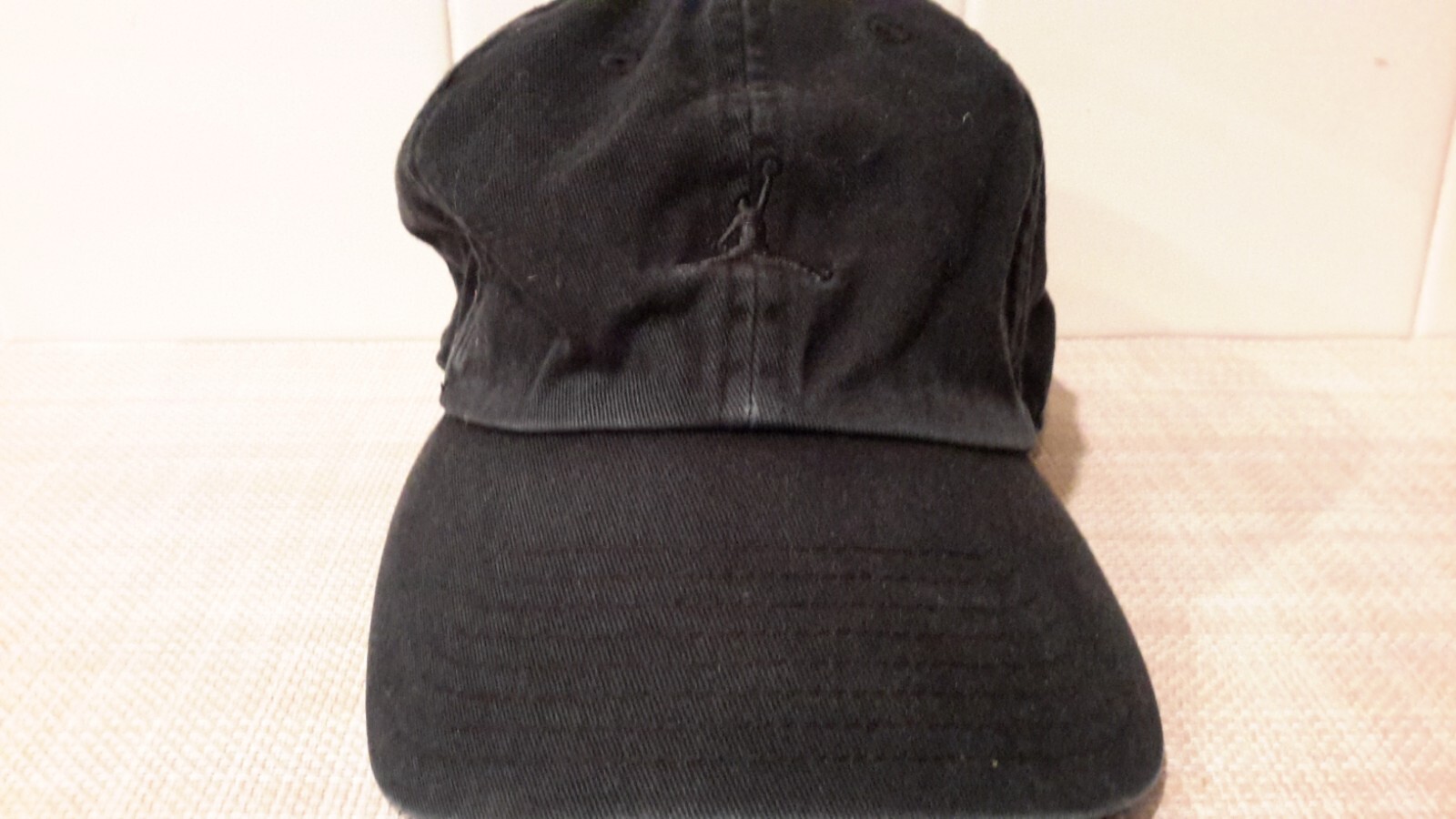 Picture 1 of 8
