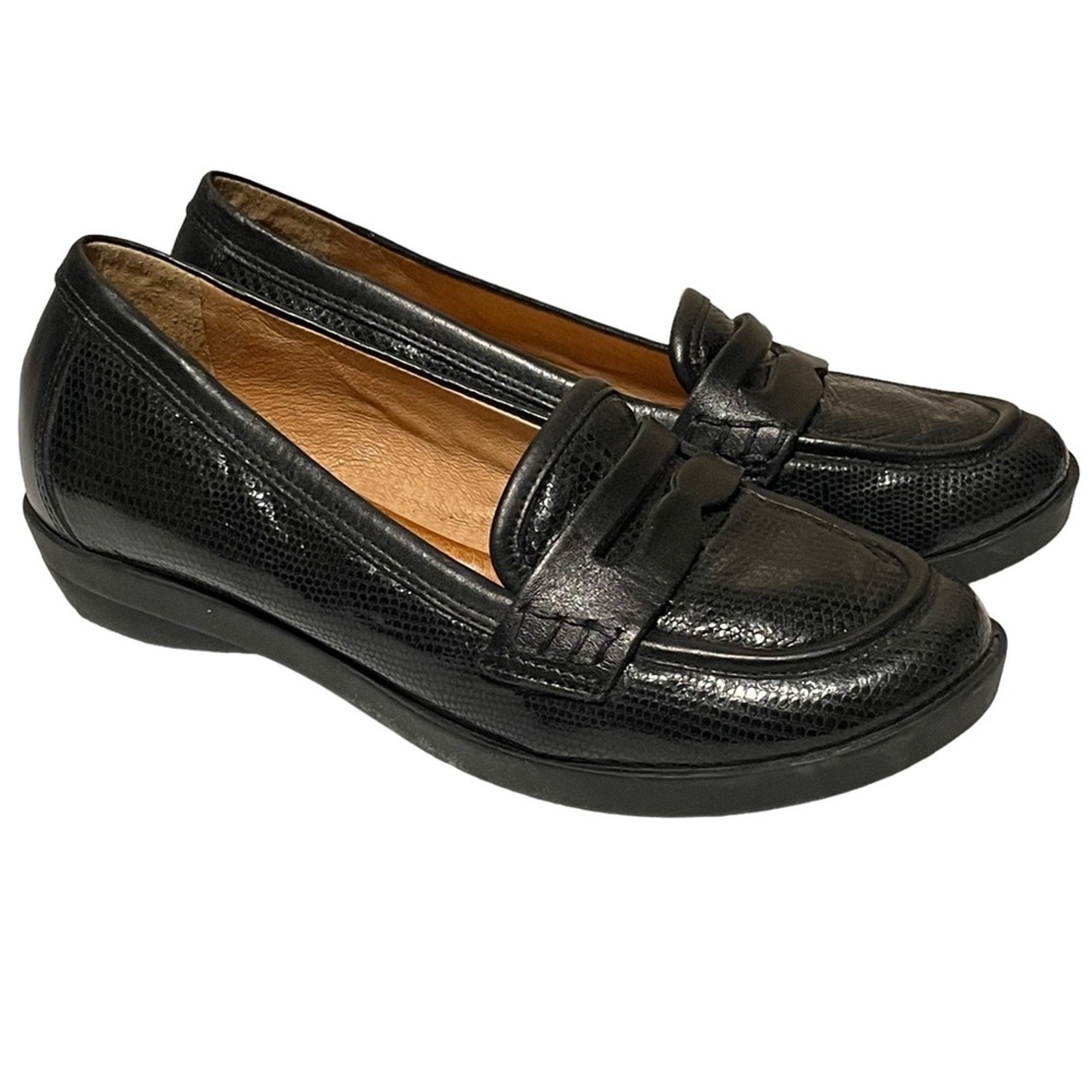 Nurture Black Leather Snake Print Reptile Comfort Shoe Loafer Size 6M