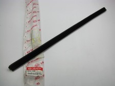 New Oem Front Right Side Inner Door Weatherstrip Seal For 2006-2010 Kia Optima New Oem Front Right Side Inner Door Weatherstrip Seal For 2006-2010 Kia Optima