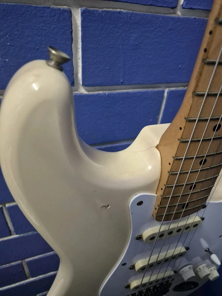 Fender Stratocaster Made In Japan MIJ 1985 - 1987 - image 4 of 4