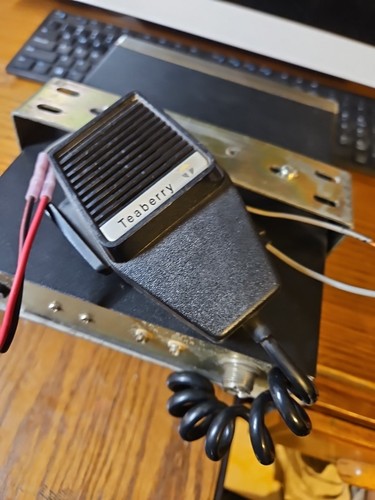 Vintage Teaberry Five by Five CB Radio with Teaberry Microphone. Works. - Zdjęcie 4 z 4