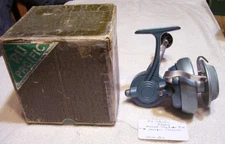 112725 RU PACIFIC REEL WORKING ROUGH BOX  MOULINET TAMBOUR FIXE FRANCE