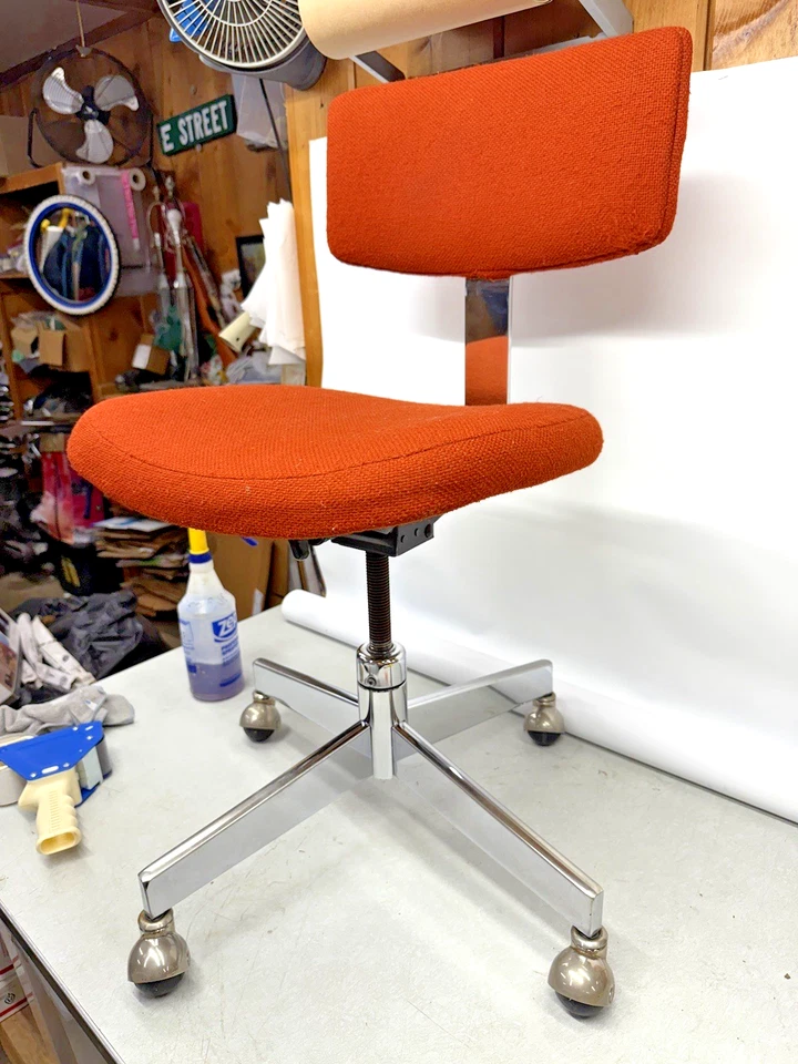 Офисный стул секретарский MCM Burnt оранжевый хром промышленный середина века модерн - Изображение 3 из 4