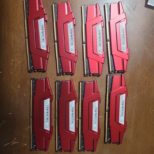 G.Skill Ripjaws V DDR4 3000MHz 16GB 8 Module 128GB RAM Kit Gebraucht/Getestet