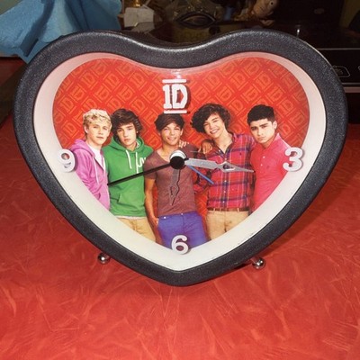 One Direction 1D Heart Shaped Alarm Clock 2012 Licensed Battery Operated TESTED