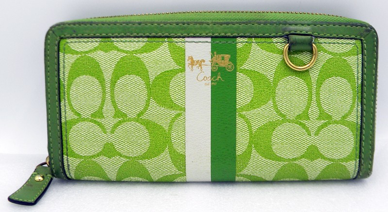Vintage Coach Green and White Signature Stripe Long Zip Wallet 7 3