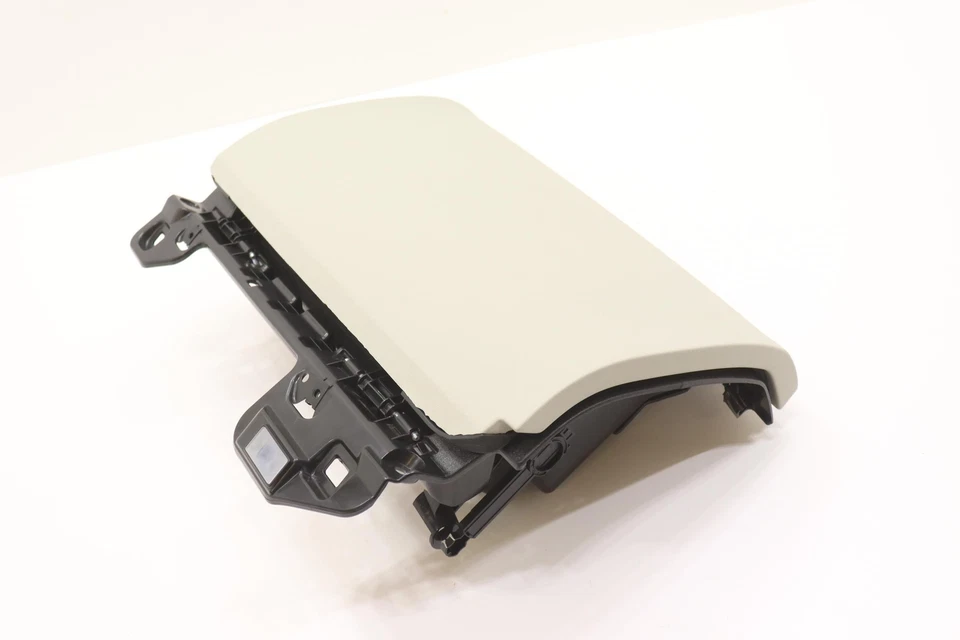 2016-2025 沃尔沃 XC90 DASH 手套盒存储比较原始设备制造商 31477155 BEIGE_UA00 — 第 2/4 张图片