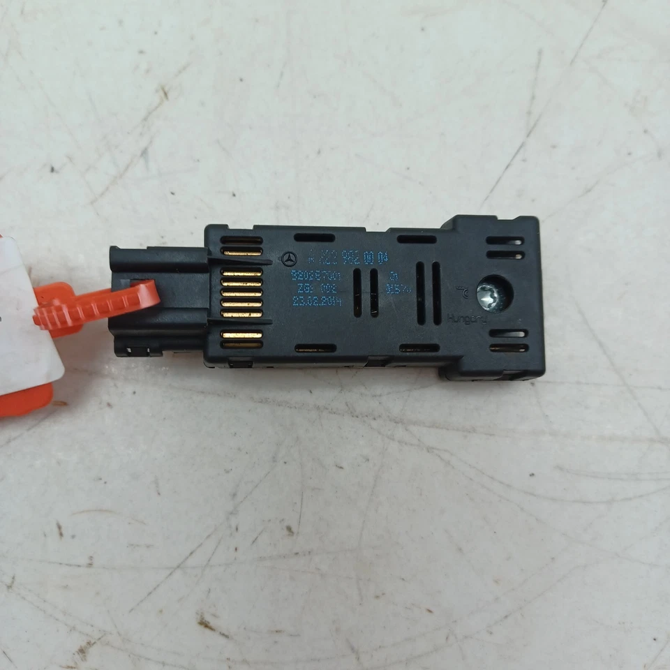 2014 Mercedes CLA C117 Noise Supression Filter Module A2229820004 - Image 2 of 4