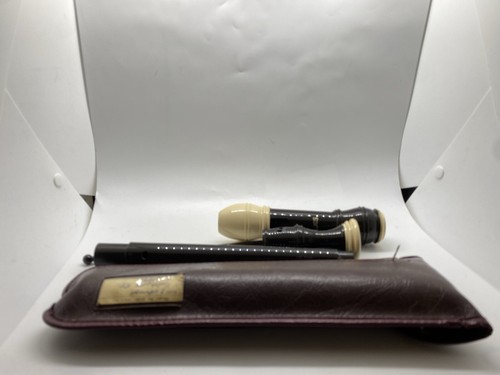 Vintage Aulos Recorder Model No. 209 Made In Japan With Case - Picture 2 of 15