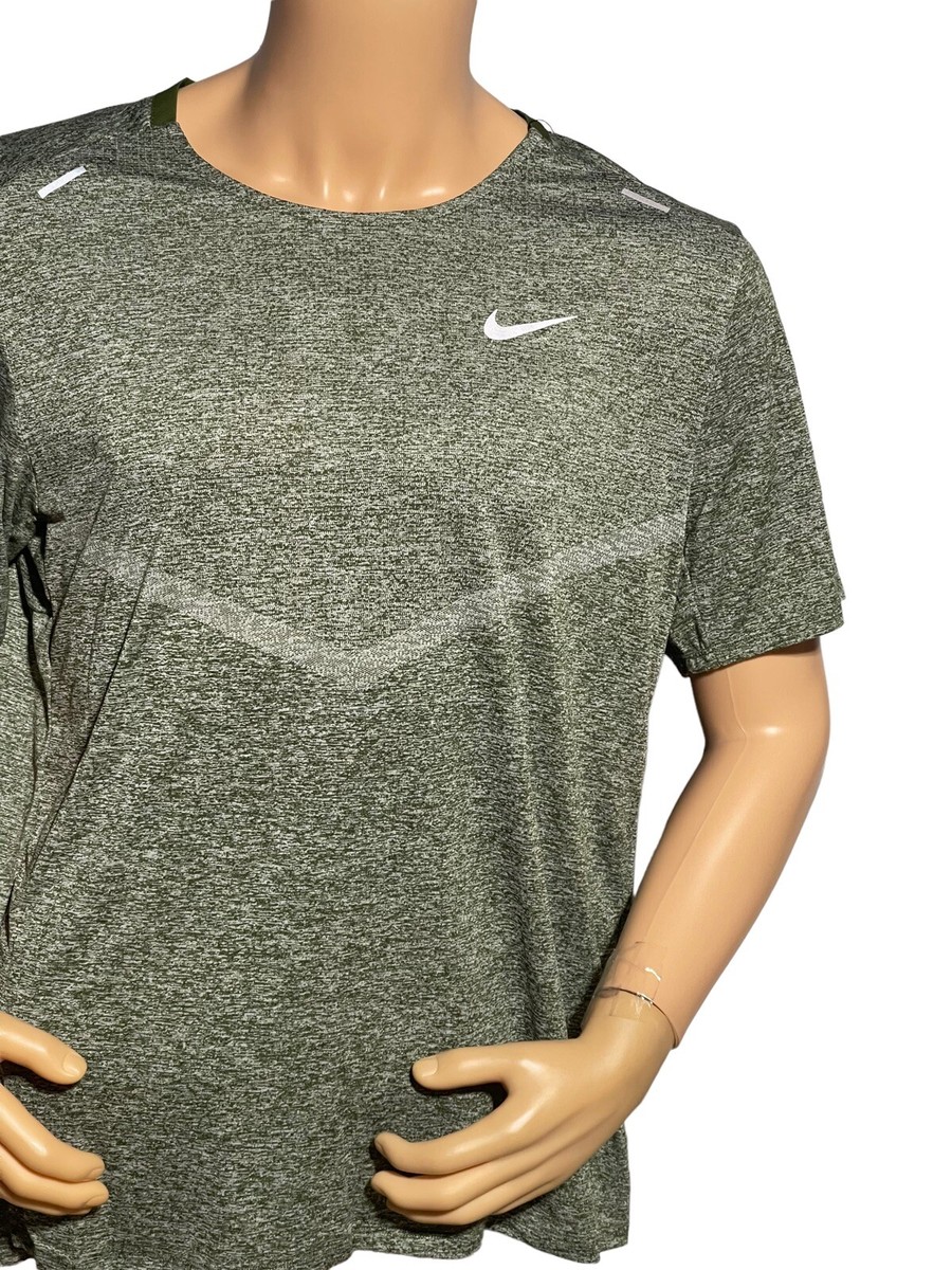 ナイキ Dri-FIT
メンズ テーパード トレーニングパンツ　黒 NIKE公式】ナイキ Dri-FITメンズ フィットネス Tシャツ
