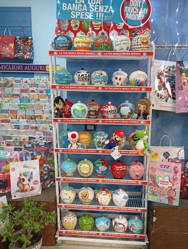 Virca Salvadanaio In Terracotta vari modelli H.18 cm circa , idea regalo - Foto 1 di 24