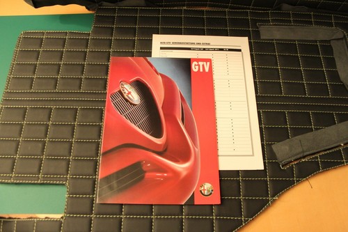 RARO folleto/folleto de clientes VIP Alfa GTV Coupe 5/96 y equipamiento y datos - Imagen 2 de 4