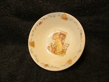 Royal Doulton Classic Winnie The Pooh Child s Bowl