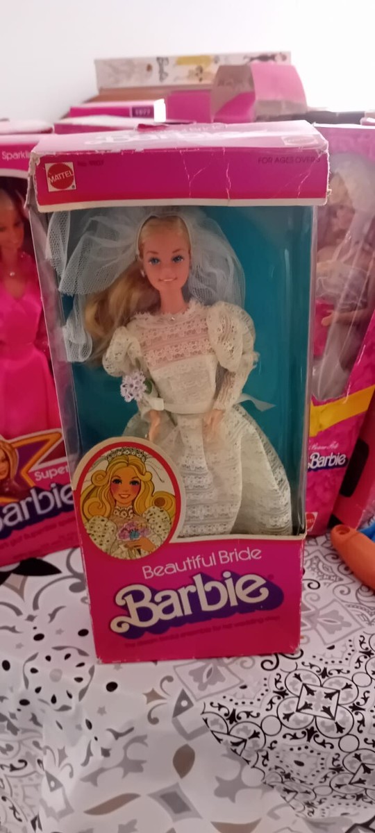 Holiday Barbie Beautiful Bride Barbie 1976 Vintage Mattel 1976