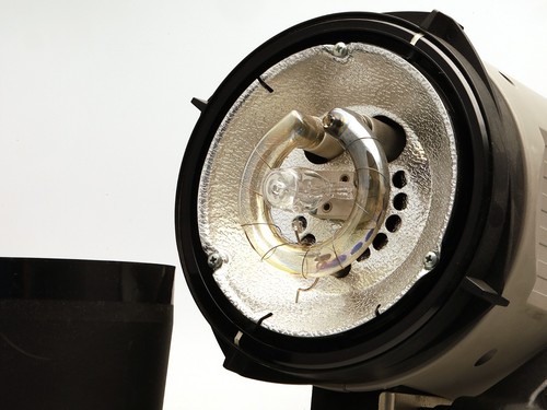 elinchrom Studio Blitzgerät 750 Micro Blitzkopf mit Einstelllicht - Bild 5 von 5